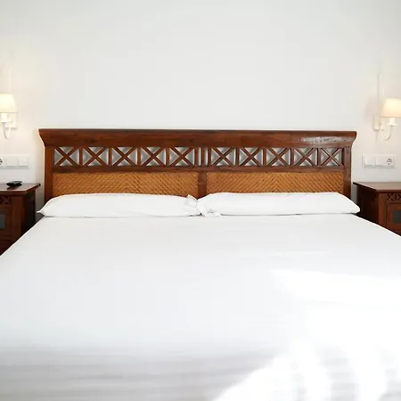 Hotel Valle De Arco 3*